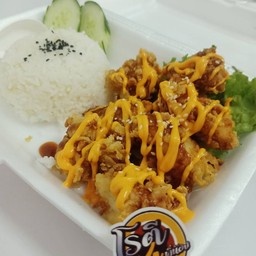 ข้าวไก่คาราเกะ ราดชีสดิป