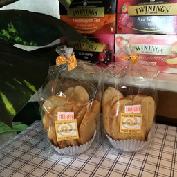 ปังกรอบเนยสด