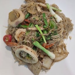 เส้นหมี่ผัดพริกไทยดำ_