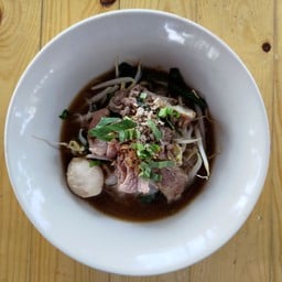 ก๋วยเตี๋ยวเตาฟืนป้าเล็ก หมู-เนื้อ-มันลอย-น้ำตก