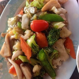 น้องออมสิน  อาหารตามสั่ง สาขา2