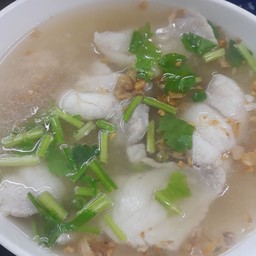 ข้าวต้มเนื้อปลาเก๋า
