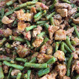 ไก่ พริกเผา ถั่วฟักยาว