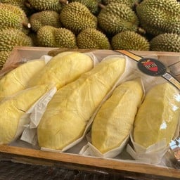ร้านแสงเงิน ตลาดสุรนารี