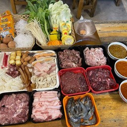 หมูกะทะลักย่างข้างซอย