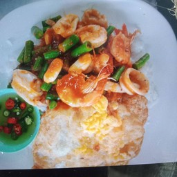 ผัดพริกแกงกุ้ง+ไข่ดาว