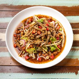 ยำมะม่วงปลากรอบ