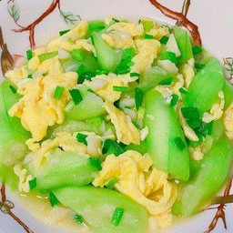 รังบวบผัดไข่丝瓜炒蛋