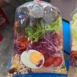 สลัดผัก ผลไม้ ตลาดวัดประดู่สาย1