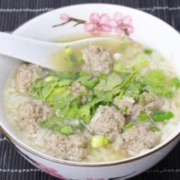 ข้าวต้มหมูสับ