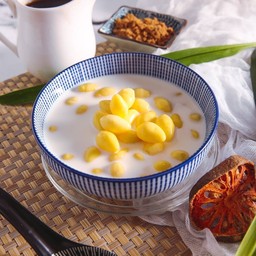 แปะก๊วย นมสด