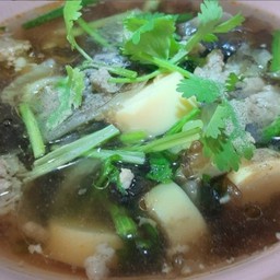 แกงจืดเต้าฮู้สาหร่ายทะเล