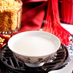 น้ำเต้าหู้ร้อน