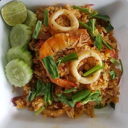 ข้าวผัดต้มยำทะเล
