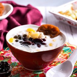 น้ำเต้าหู้ทรงเครื่อง