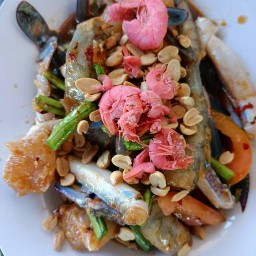 ร้านส้มตำปูม้ากุ้งสด