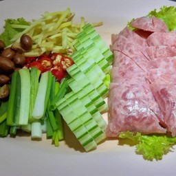 แหนมทรงเครื่อง