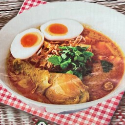 ก๋วยเตี๋ยวแกงไก่