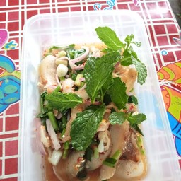 น้ำตกหมู