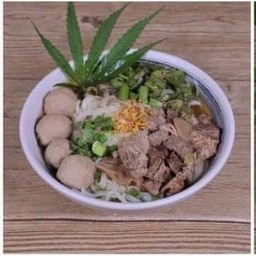 ก๋วยเตี๋ยวอร่อยกัญ ชาอร่อยกัญ ซ.วรคามิน 9/2 ถ.วรคามิน อ.เมือง จ.ปัตตานี ติดกับร้านส้มตำเจ๊หย้วก