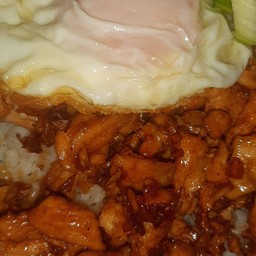 ข้าวไก่ผัดกระเทียม