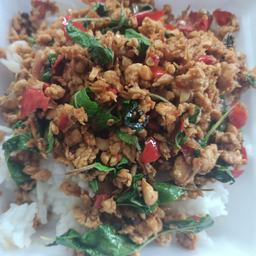 กระเพราไก่