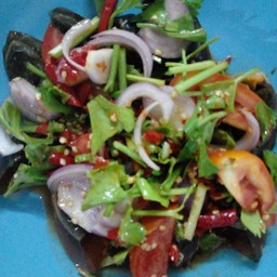ยำไข่เยี่ยวม้า