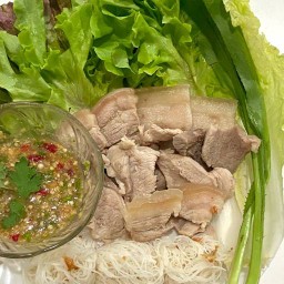 168 อาหารคอนโด
