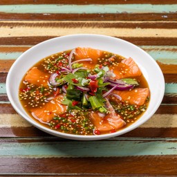 ยำปลาแซลมอน