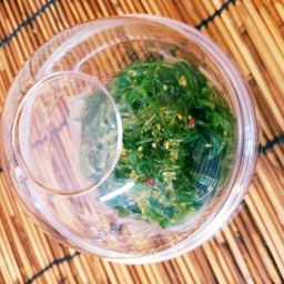 ยำสาหร่ายญี่ปุ่น