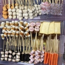 เจ๊เหลียวเตี๋ยวยำ ซอยอนามัยงามเจริญ 25