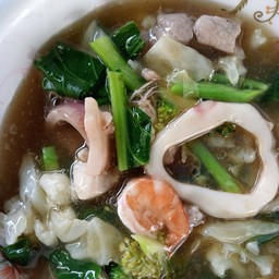 ราดหน้ารวมมิตร