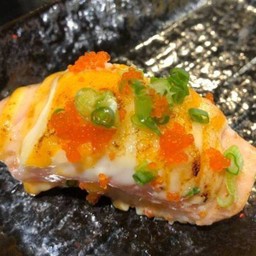 ซูชิแซลมอนเบิร์นสไปซี่