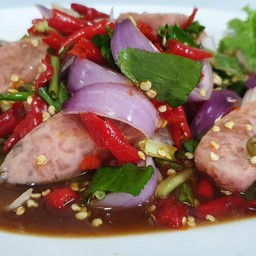 ยำแหนมสดน้ำปลาร้า