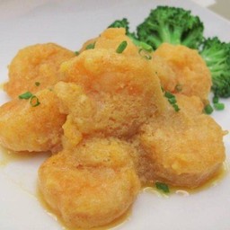 กุ้งผัดไข่เค็ม