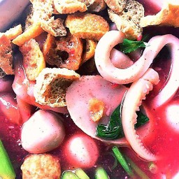 (แถมหมูยอ)ราดหน้าเย็นตาโฟ