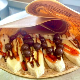 ช็อกโกแลต+กล้วยหอม+ไมโลบอล+สตรอว์เบอร์รี่ซอส