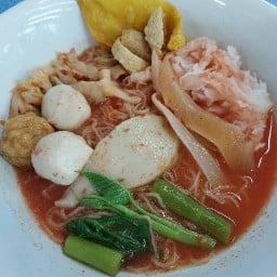 ก๋วยเตี๋ยวลูกชิ้นปลาแม่เป้า