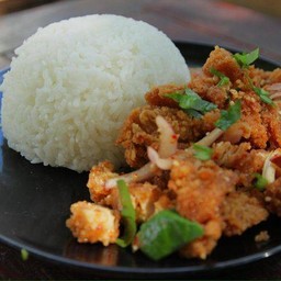 ข้าวยำไก่แซ่บ