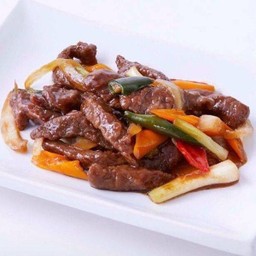 เนื้อเส้นผัดซอสต้นตำหรับ