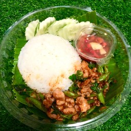 กะเพราพริกแห้ง คุณยาย