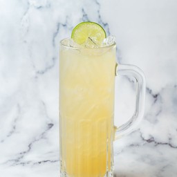 น้ำมะนาวผสมน้ำผึ้ง Honey Lime