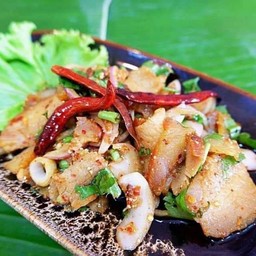 น้ำตกคอหมูย่าง