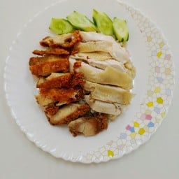 ข้าวมันไก่ทอด+ข้าวมันไก่ต้ม