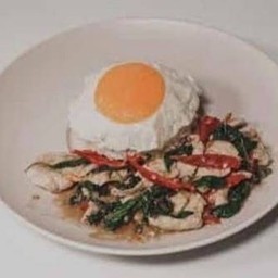 ข้าวกะเพรา ไก่