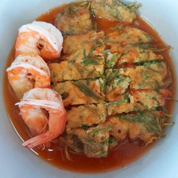 ก๋วยเตี๋ยว แกงส้มชะอมกุ้ง