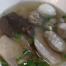 เกาเหลารวมมิตรหมู