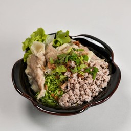 บะหมี่เกี๊ยวน้ำหมูสับ