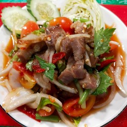 ยำคอหมูย่าง