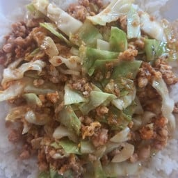 ผัดกะหล่ำปลี